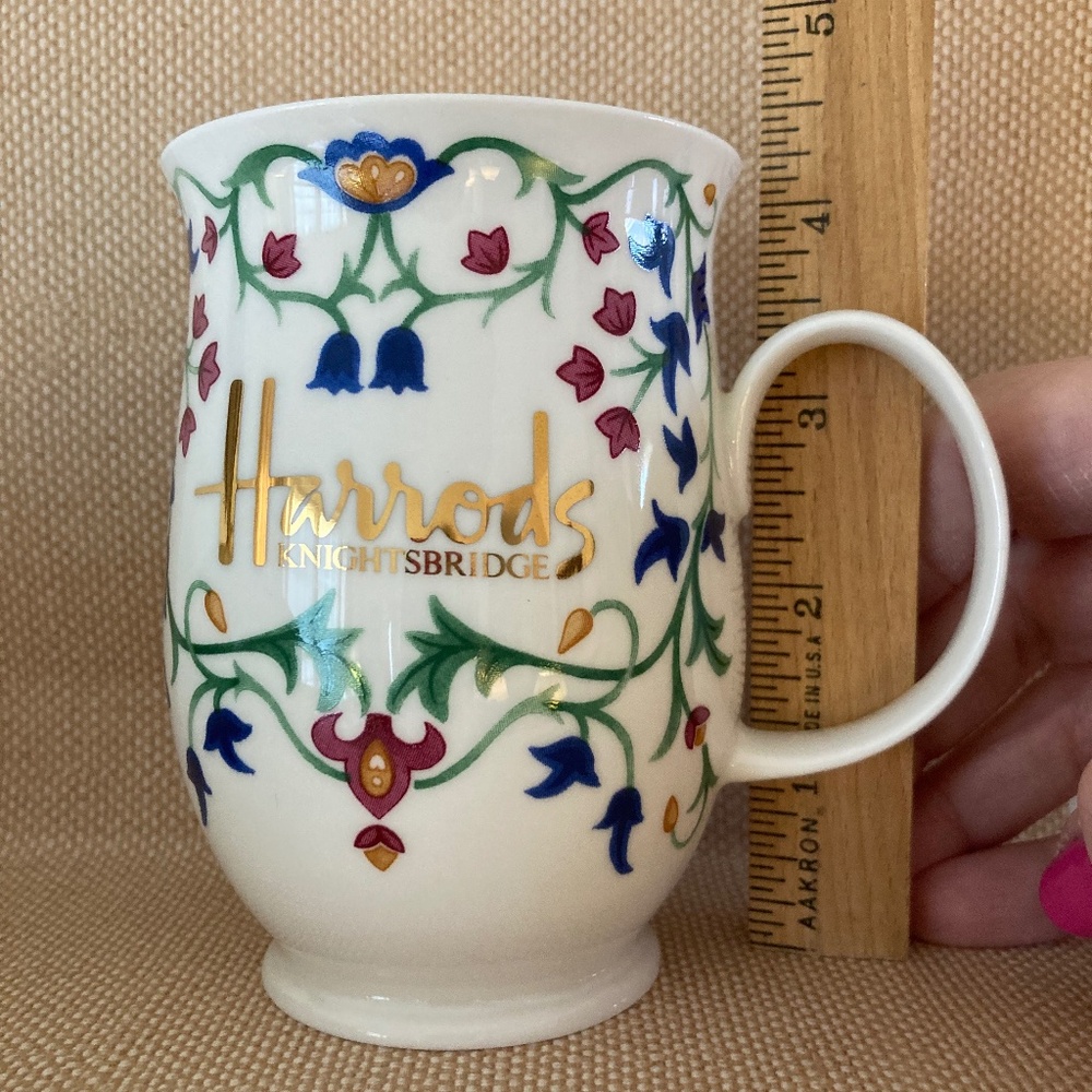 Harrods Knightsbridge Bone China Mug/Cup with gold trim